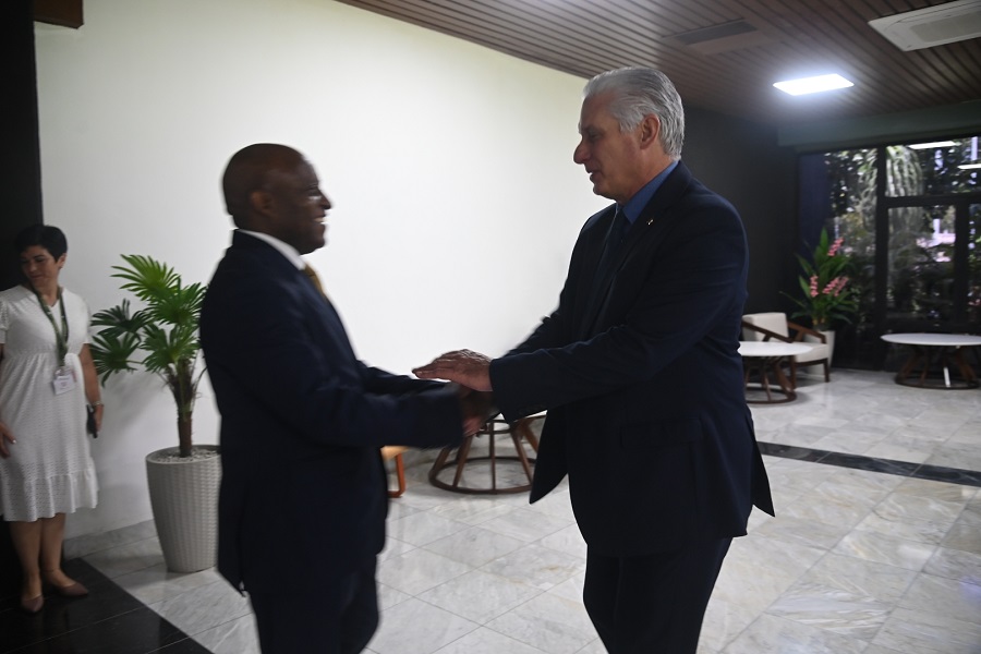 Díaz-Canel en encuentro con Primer Ministro de Namibia: «Estamos recibiendo a un hermano de Cuba» Radio HC