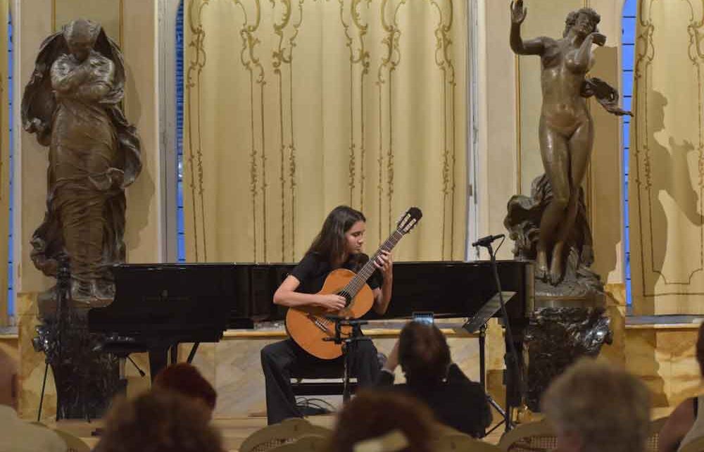 Cubanas se capacitan en prestigiosa academia de música italiana