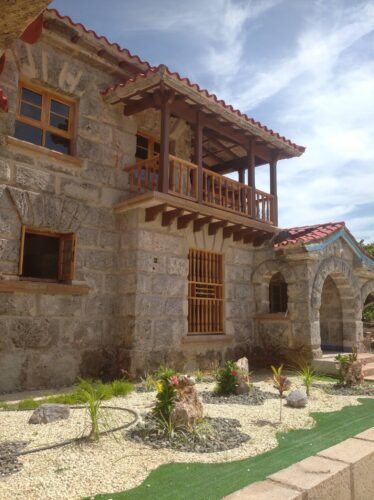 Restauran emblemático inmueble en Varadero