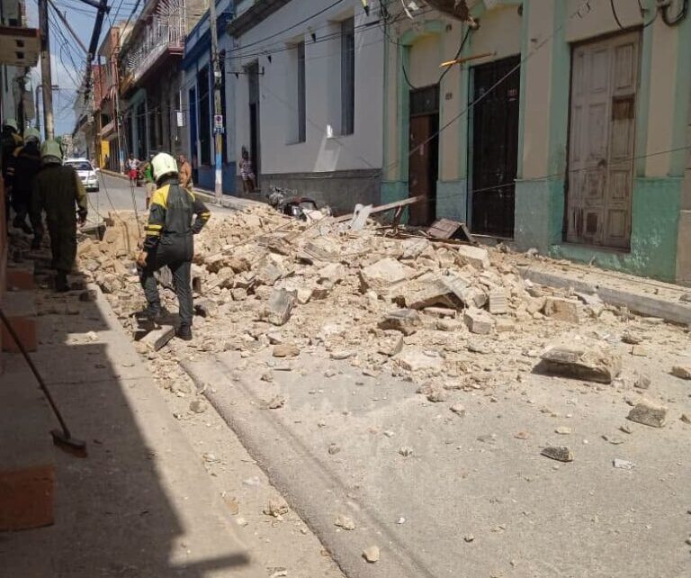APARTADO 1433: Violaciones, derrumbe, muros sueltos y mucho peligro