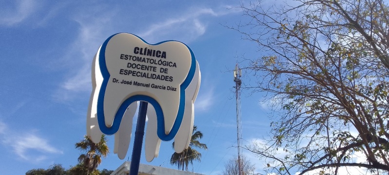 Asela una doctora cubana amante de la Estomatología dice NO al bloqueo Radio HC