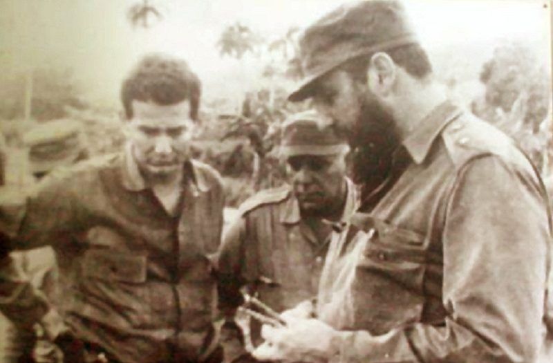 Fidel en Sancti Spíritus: Pasos y Voces