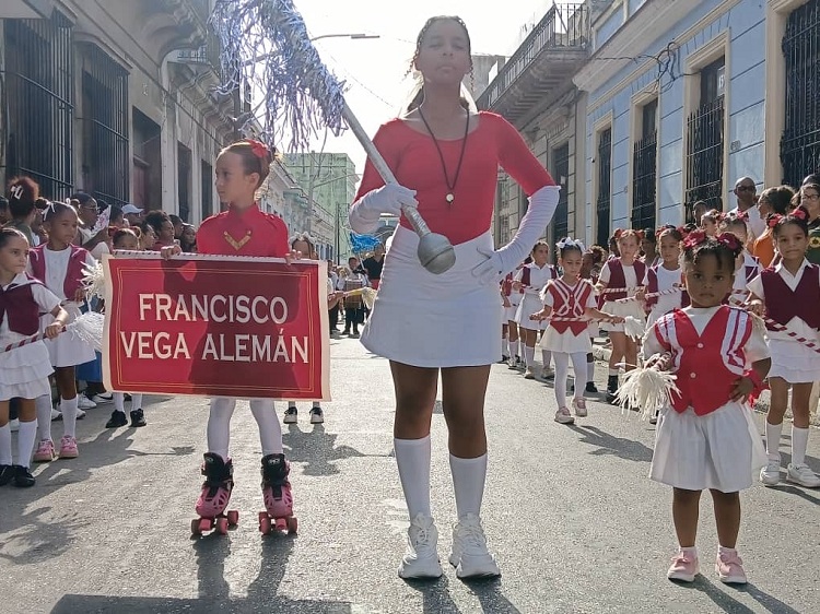 Música y colores en Carnaval Infantil matancero Trabajadores