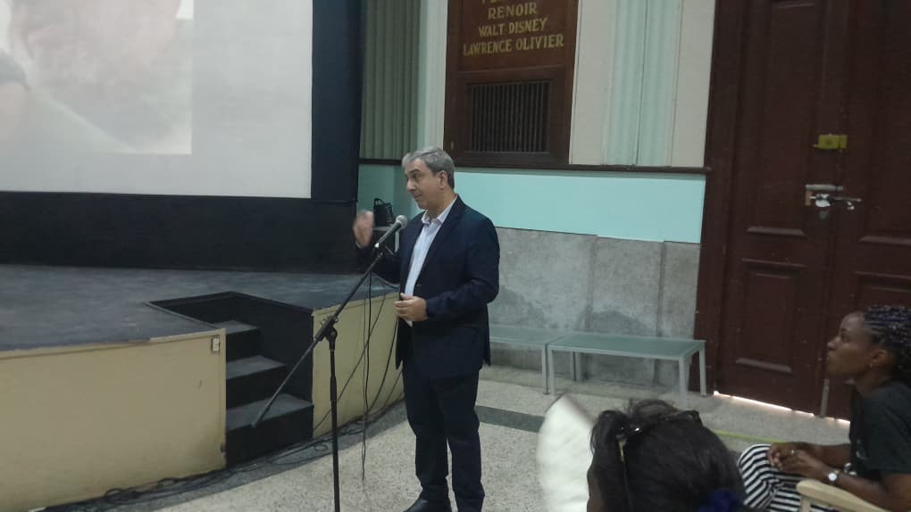 Universidad de La Habana inauguró jornada científica y exposición fotográfica por el centenario de Fidel Castro Radio Taino