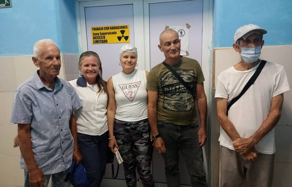 Amor y esfuerzos también alivian en el Hospital Oncológico de Camagüey (+ Fotos)