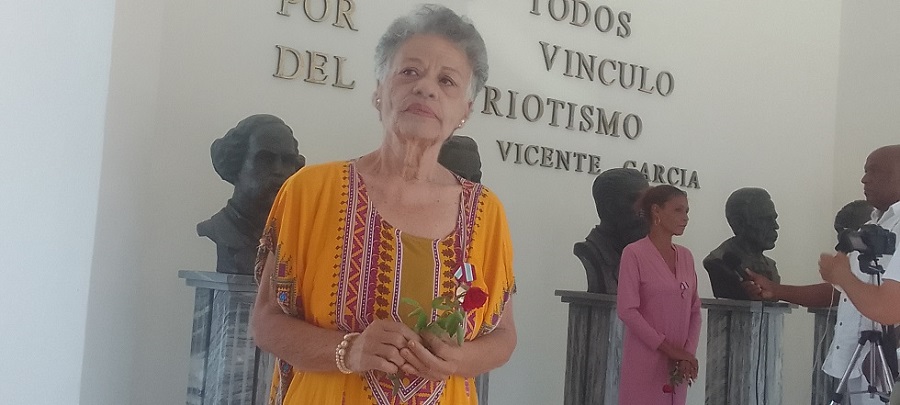 Reconocen a mujeres de destacada trayectoria con la Distinción 23 de Agosto