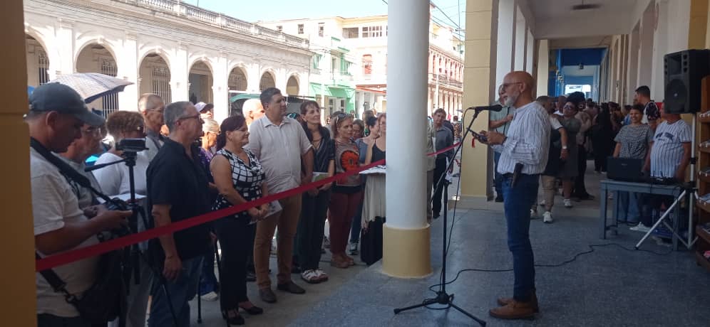 Calle Real abre sus puertas