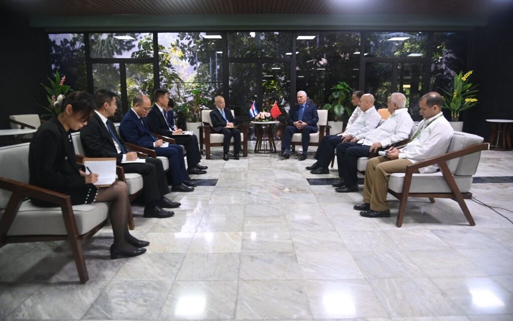 Díaz-Canel recibió a Liu Haixing, miembro del Comité Central del Partido Comunista de China Radio HC