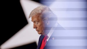 Aprobación de Trump cae a 36 por ciento y se vuelve negativa en 11 estados que ganó en las elecciones de 2024