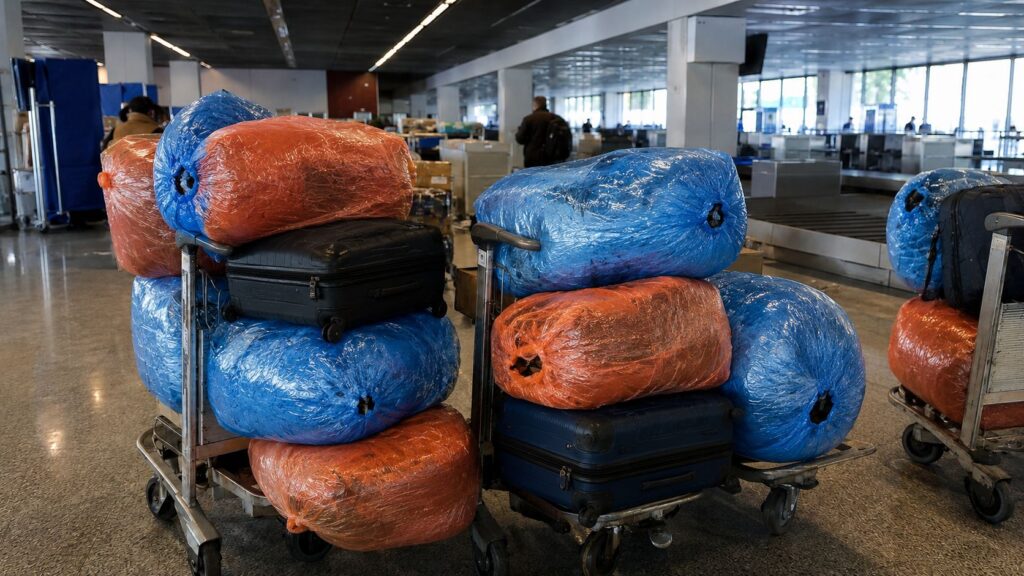 Cuba autorizará la importación de mercancías comerciales en equipajes, pero todavía no revela límites ni aranceles – Cuba en Miami