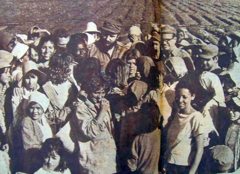 Fidel a pie de surco en Sancti Spíritus (+fotos)