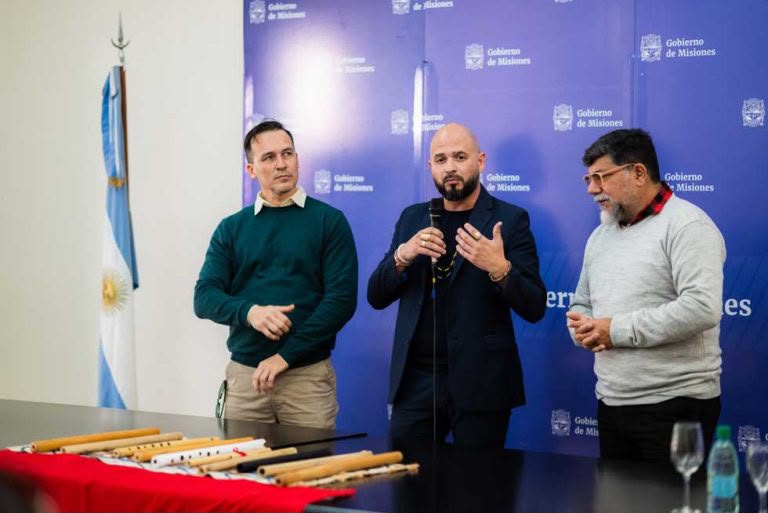 Mimby Vida: 400 flautas para convertir 400 años de memoria en música