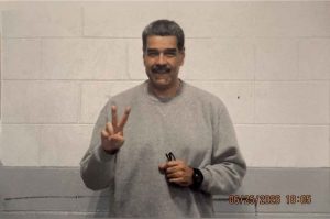Maduro envía fotos a nietos y niños desde la cárcel de Nueva York