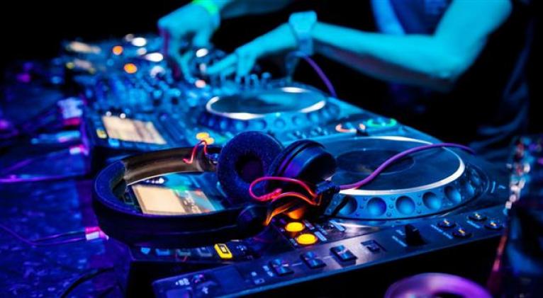El dilema de la música en el espacio público: rentabilidad, rigor y dignidad estética (I)