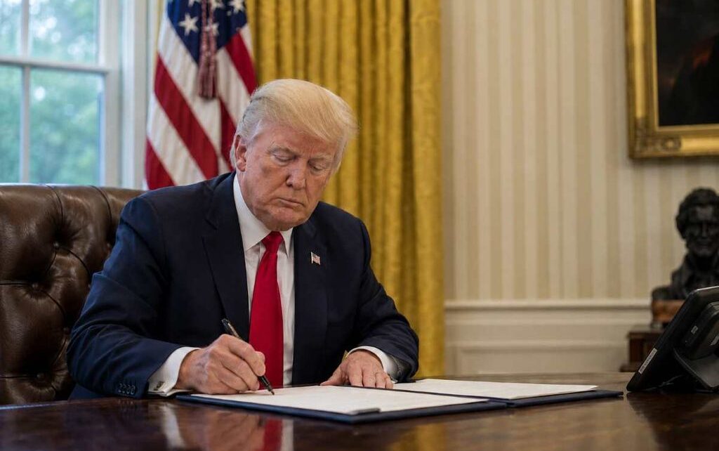 Trump extiende hasta 2027 la ley que sostiene las sanciones económicas contra el Régimen de Cuba – Cuba en Miami