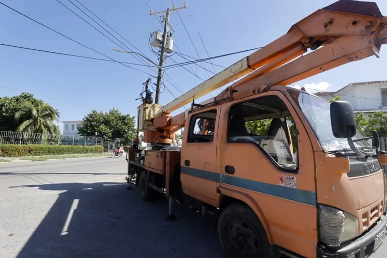 Avanza restablecimiento gradual del sistema eléctrico en Cuba tras desconexión total – teleSUR