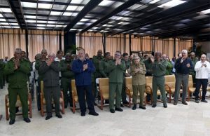 Presiden Raúl y Díaz-Canel acto por aniversario 65 de Seguridad Personal