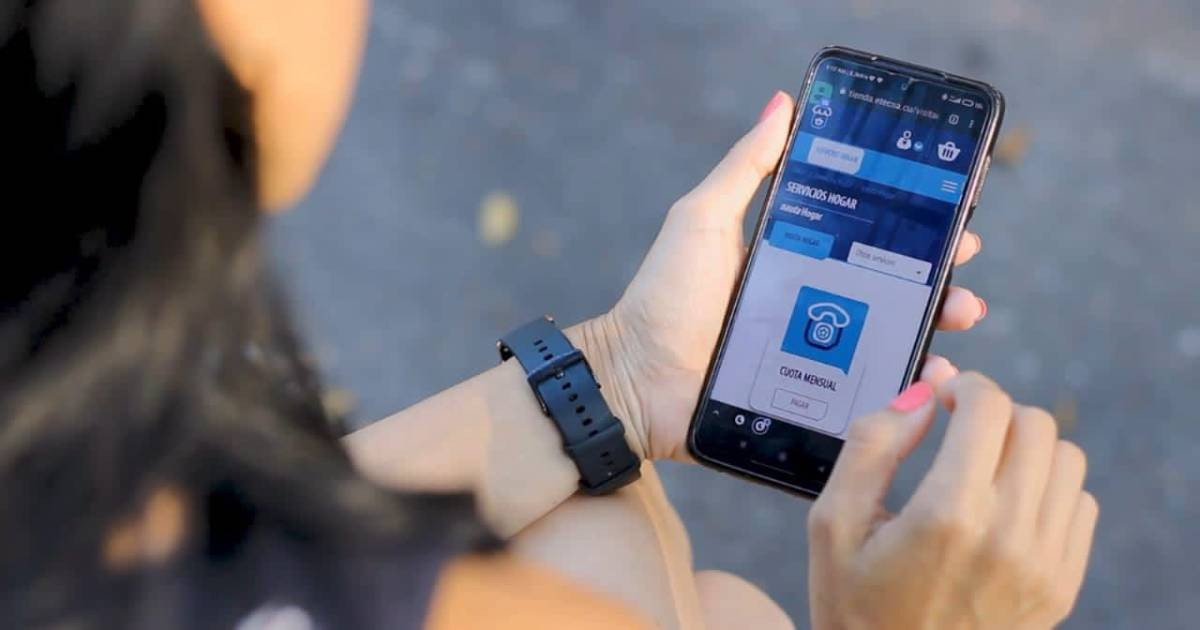 Cubana recibe una promoción de ETECSA y responde con una contundente crítica