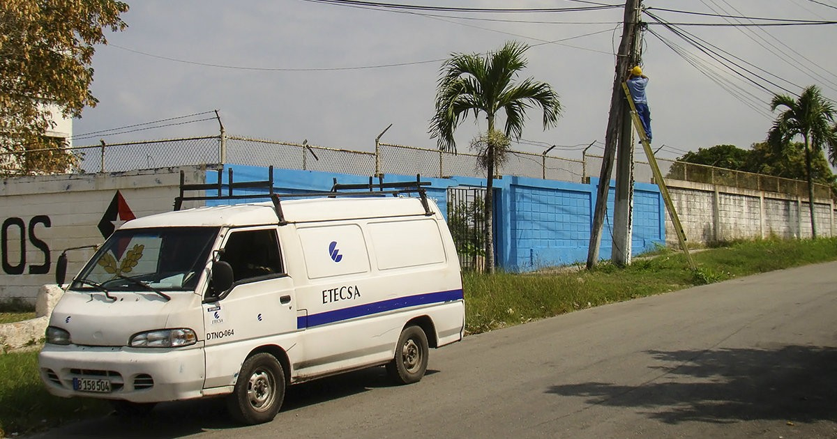 Apagones ponen contra las cuerdas las telecomunicaciones en Cuba