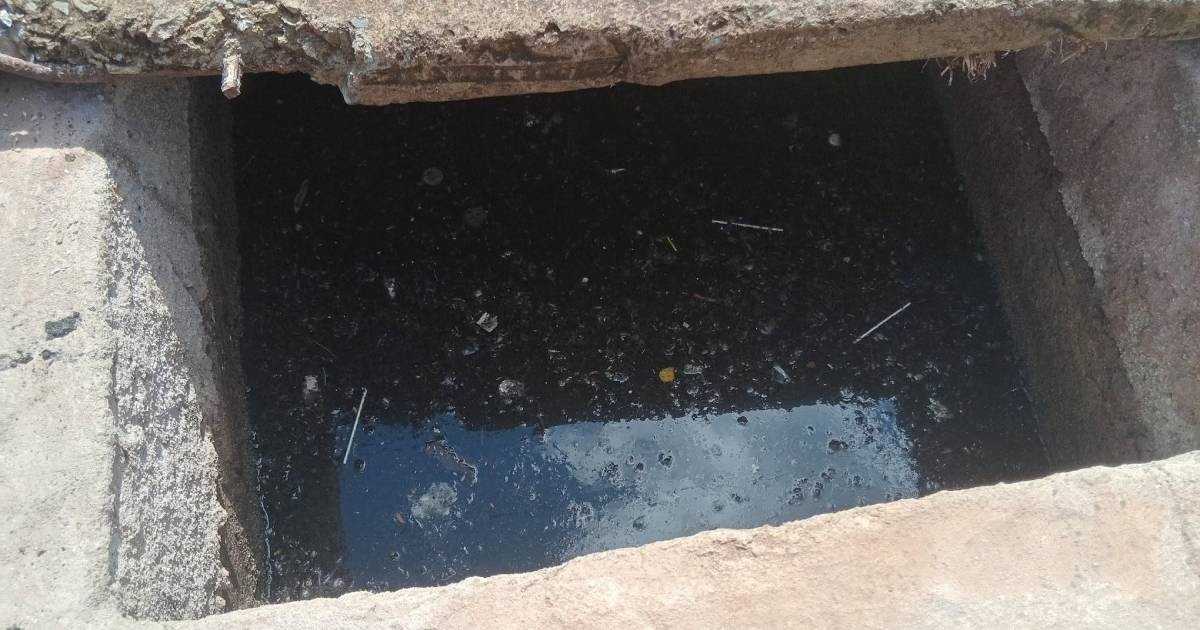 «Cuando un niño se caiga, ¿quién va a responder?»: denuncian peligrosa fosa abierta en Aguada de Pasajeros