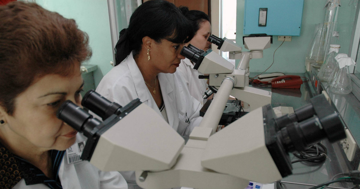 Cuba estudió cientos de hígados de fallecidos por COVID-19 para entender las secuelas de la enfermedad