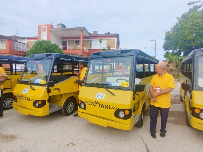 Entregan 13 nuevos Ecomóviles para reforzar el transporte en cuatro municipios espirituanos