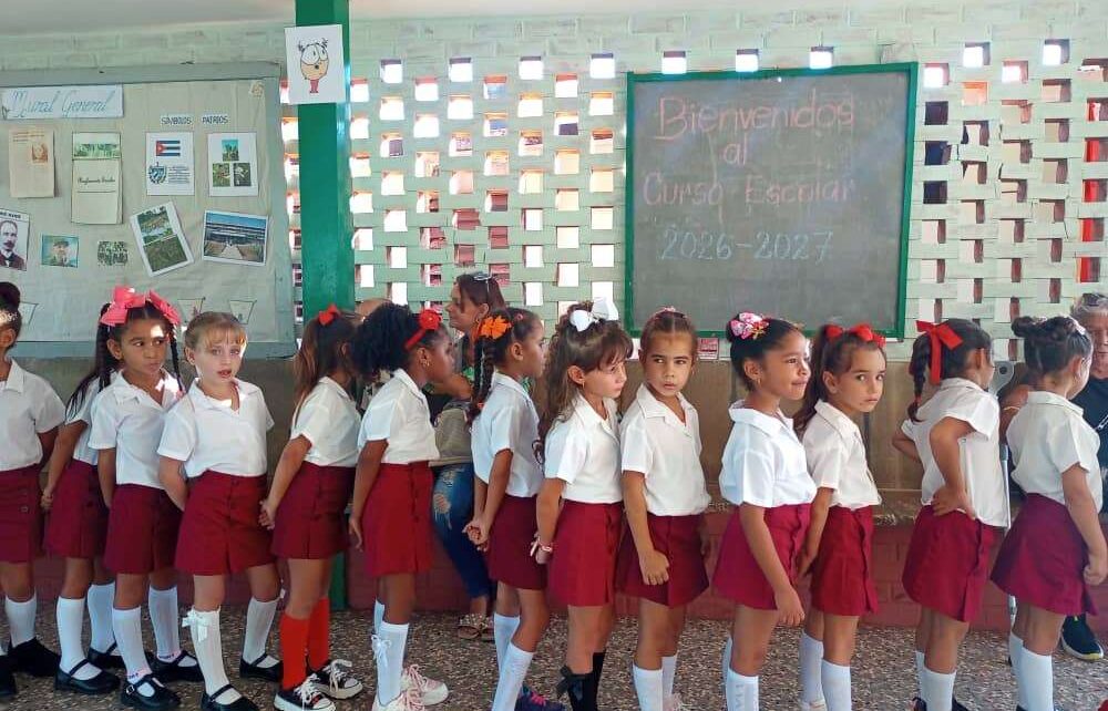 Celebran inicio del curso en San Cristóbal