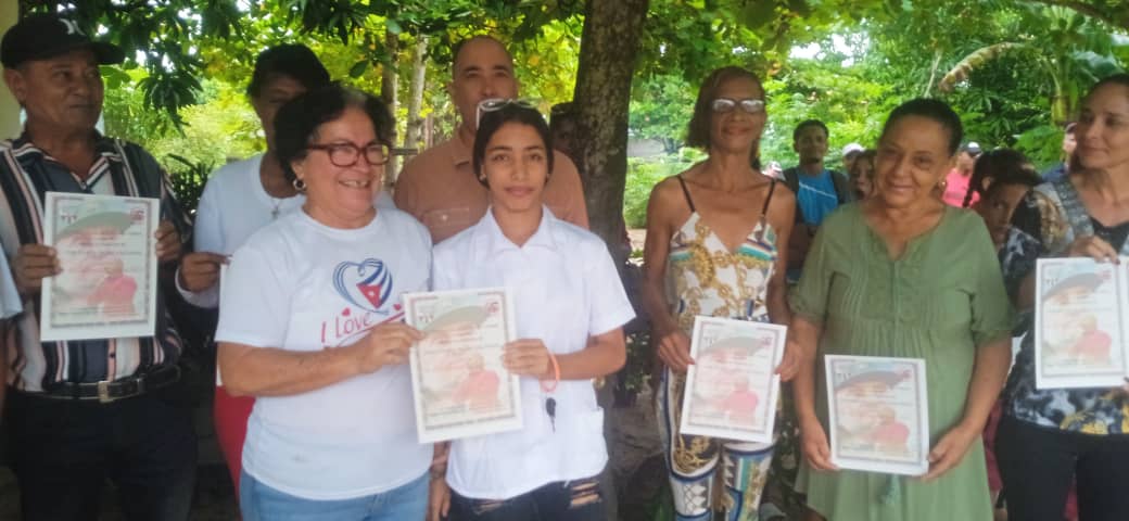 Celebran en Céspedes aniversario 66 de los Comités de Defensa de la Revolución (+ Fotos)