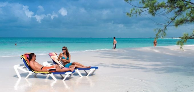 Camboya y Cuba acercan posiciones con memorando en turismo