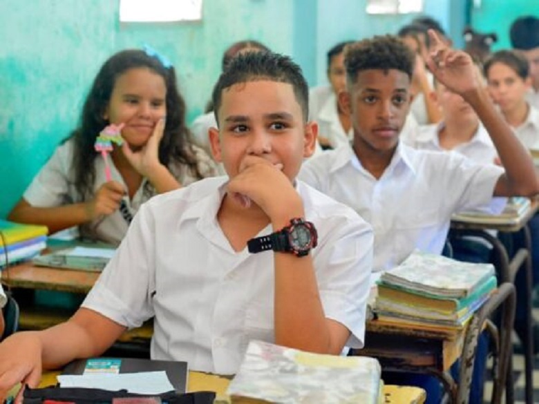 Cuba: La terquedad de volver a las aulas