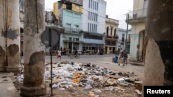 Reino Unido «desaconseja todos los viajes a Cuba» que no sean esenciales – Martí Noticias