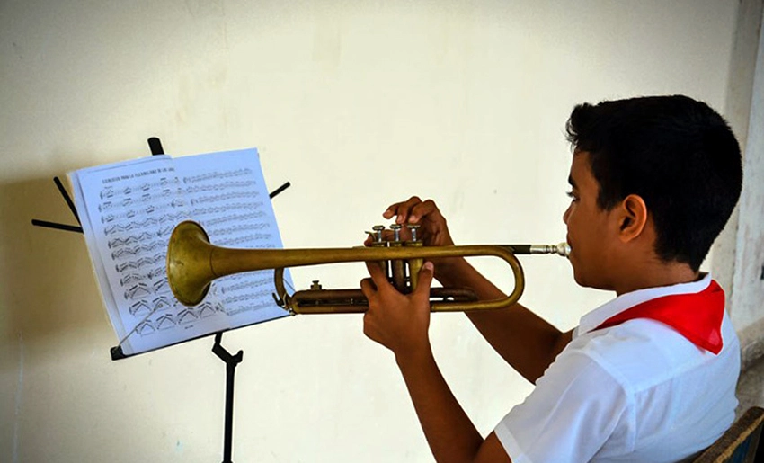 Escuela Elemental de Arte en Holguín aporta al futuro cultural de Cuba (+ Fotos)
