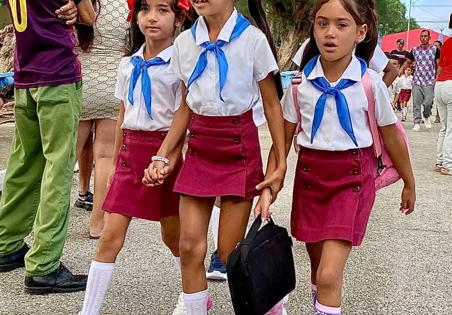 A las aulas con el impulso de padres y comunidad