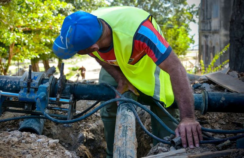 Avanzan en Holguín obras hidráulicas en barrios vulnerables Ahora