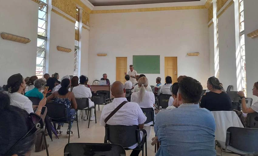 Una mirada multidisciplinaria para abordar las demencias en Holguín
