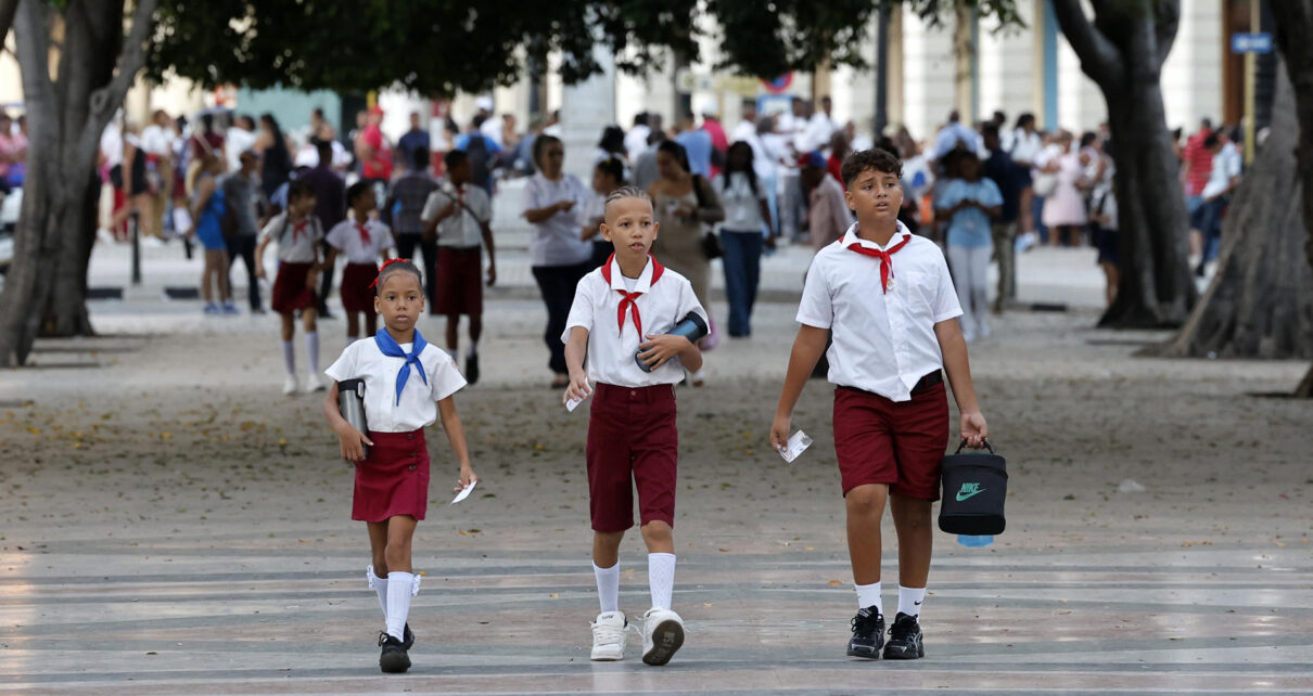 Cuba inicia un curso escolar «ajustado» a la crisis y al “sobresfuerzo” de las familias – HolaNews