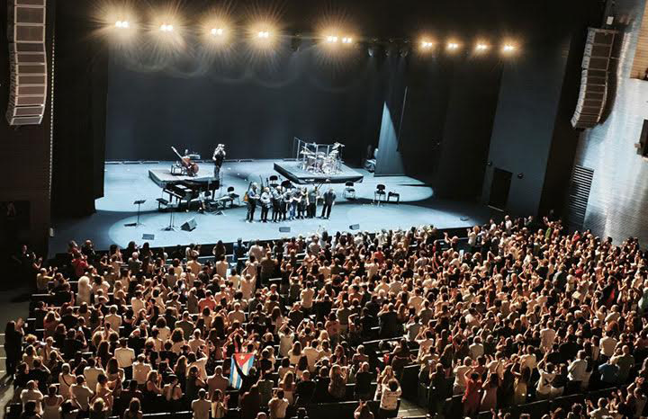 Silvio Rodríguez vuelve a conmover al público sevillano durante su gira por España