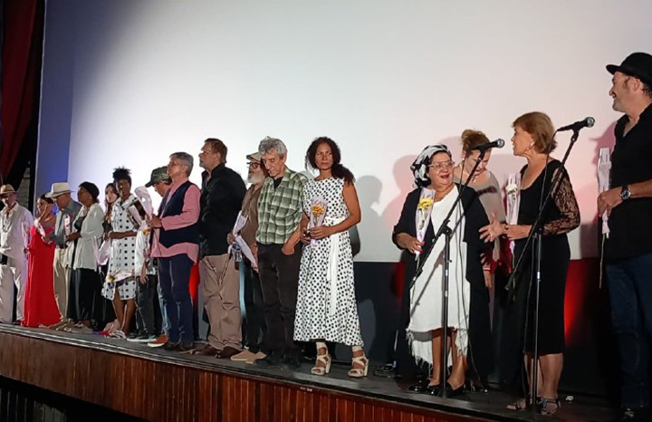 Inicia “Neurótica anónima” jornadas de estrenos en salas de cine