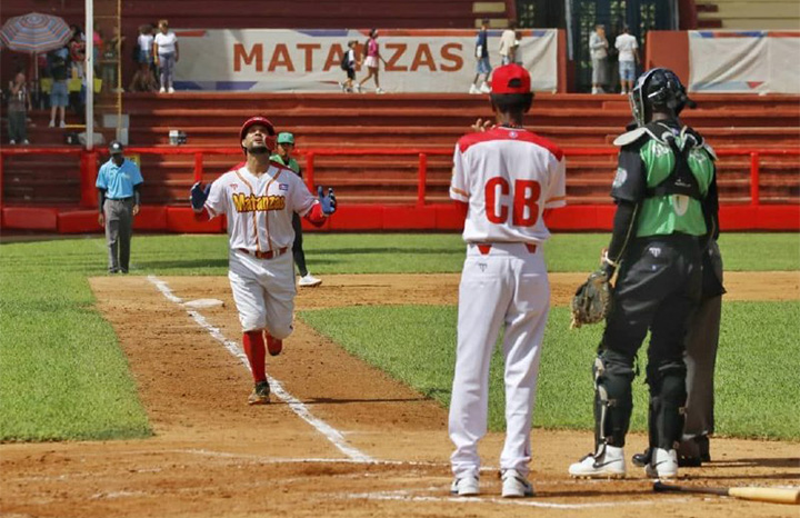 Los campeones imponen respeto desde el inicio