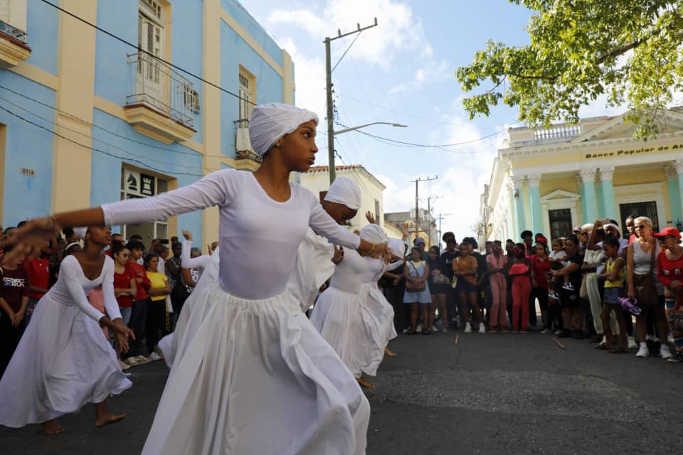 Matanzas: Grabar en los adoquines la celebración
