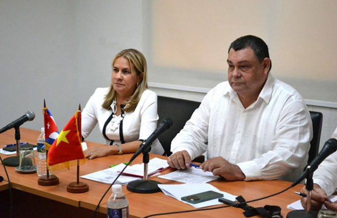 Estrechan lazos de hermandad campesinos de Vietnam y Cuba
