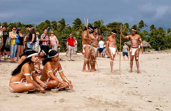 Dedican Fiesta Iberoamericana a la enseñanza artística