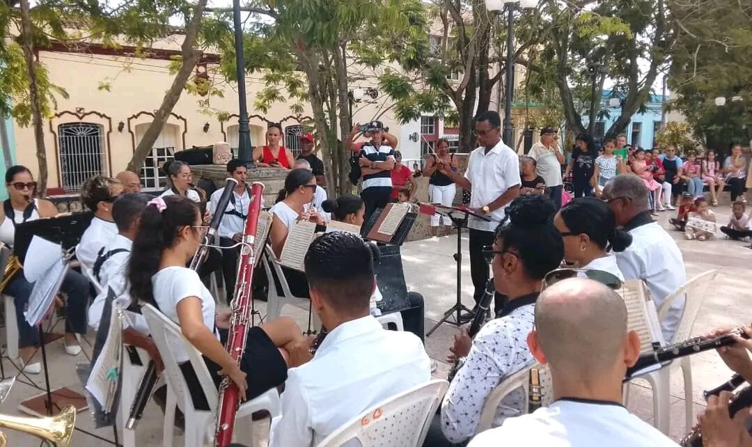 La Retreta regresa al Parque Agramonte para reencontrar a Camagüey con su música (+ Fotos)