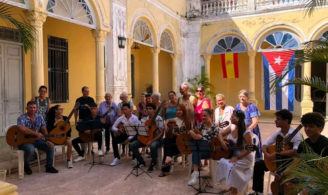 La Tertulia Alisios celebra en Camagüey el Día de la Hispanidad (+ Fotos)