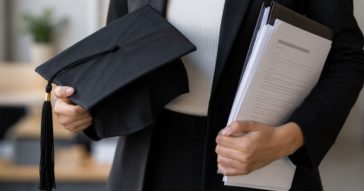 EE.UU. propone tarifa de 70,000 dólares por cada estudiante extranjero que quiera trabajar tras graduarse