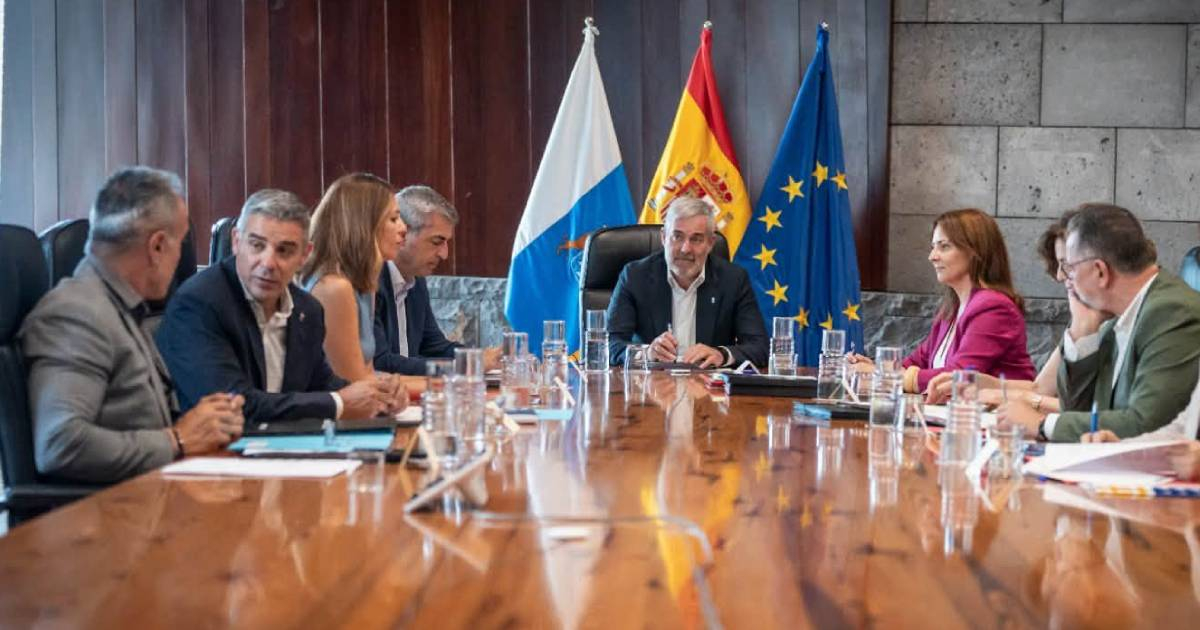 Canarias lleva más de un mes sin poder enviar alimentos ni medicinas a sus emigrados en Cuba