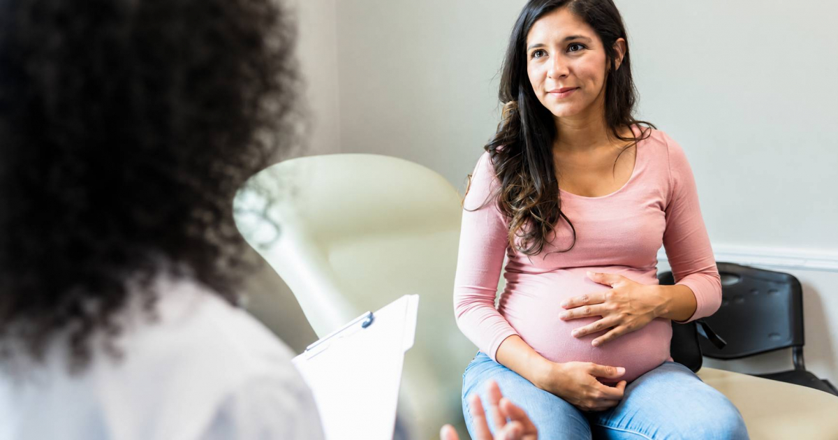 EE.UU. lanza NEST para distribuir kits de apoyo a madres y recién nacidos