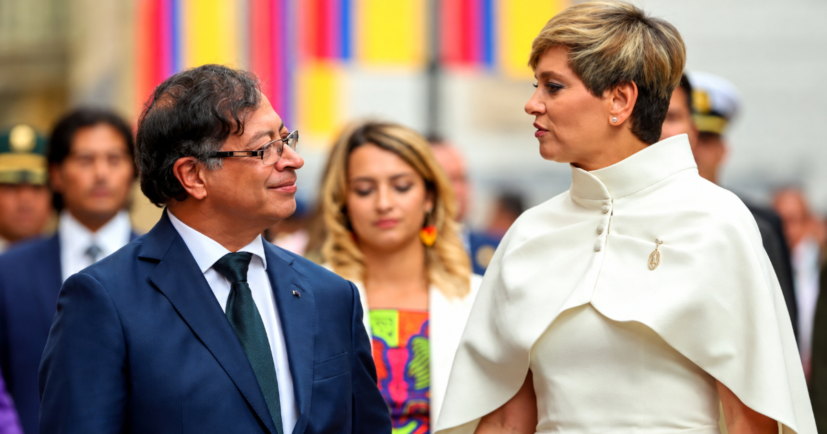Acusan a la expareja de Gustavo Petro de llevar droga a Venezuela en un avión oficial