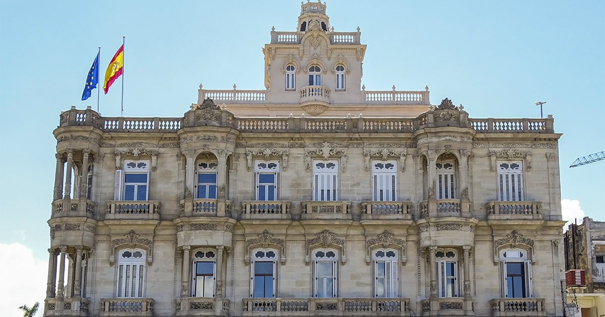 España admite que Cuba le impide contratar directamente a sus empleados en La Habana