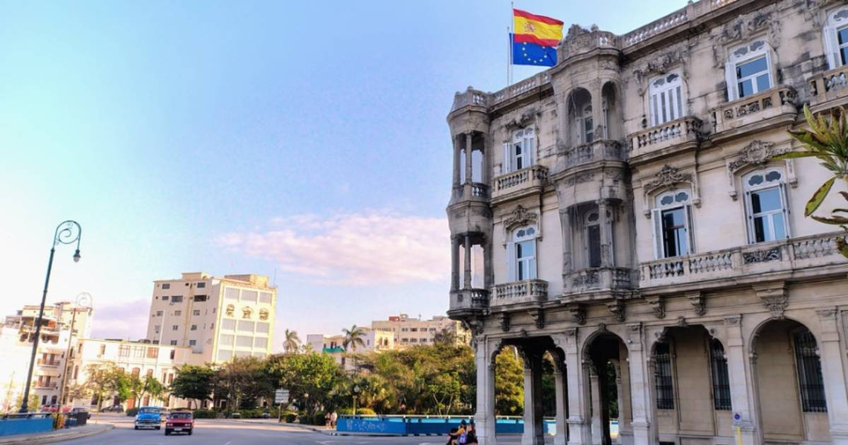 Un solo licitador y 100 % por precio: Así adjudicó Exteriores 1,13 millones de euros a la empresa estatal cubana Palco